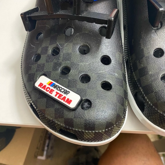 Crocs x NASCAR clog - Picture 2 of 9
